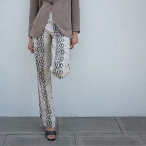Zara Premium 90s Wide Leg Jeans in White Snake Print
